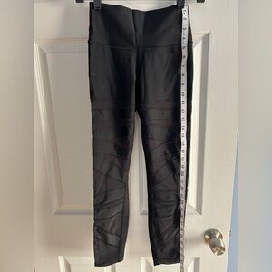 Lululemon Black Mesh Legging